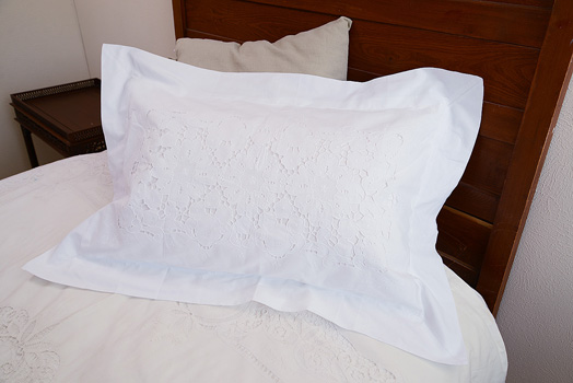Victorian Hand Embroidered Pillow 3" Flange Border. Queen Size - Click Image to Close